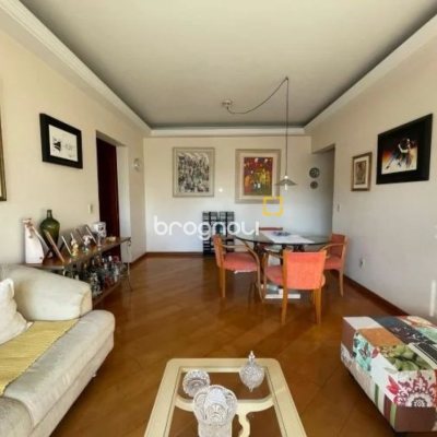 Apartamento com 109m², 3 quartos (sendo 1 suíte), 1 garagem, no bairro Centro em Florianópolis