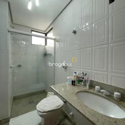 Apartamento com 109m², 3 quartos (sendo 1 suíte), 1 garagem, no bairro Centro em Florianópolis
