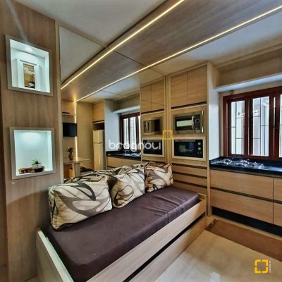 Pousada / Hotel com 560m², 10 quartos (sendo 2 suítes), 8 garagens, no bairro Canasvieiras em Florianópolis