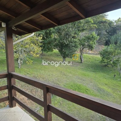 Sítio com 250m², 5 quartos (sendo 1 suíte), 4 garagens, no bairro Campo Duna em Garopaba
