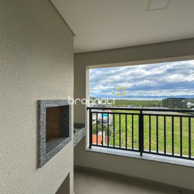 Apartamento com 94m², 3 quartos (sendo 1 suíte), 2 garagens, no bairro Saco Grande em Florianópolis