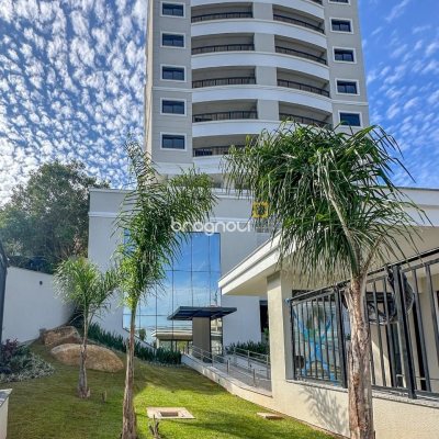 Apartamento com 94m², 3 quartos (sendo 1 suíte), 2 garagens, no bairro Saco Grande em Florianópolis