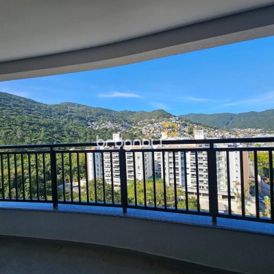 Apartamento com 98m², 3 quartos (sendo 1 suíte), 2 garagens, no bairro Saco Grande em Florianópolis