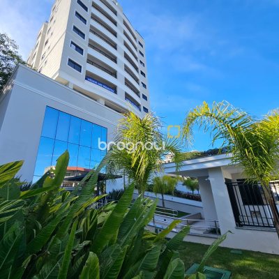 Apartamento com 98m², 3 quartos (sendo 1 suíte), 2 garagens, no bairro Saco Grande em Florianópolis