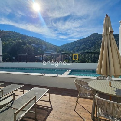 Apartamento com 98m², 3 quartos (sendo 1 suíte), 2 garagens, no bairro Saco Grande em Florianópolis