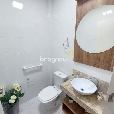 Apartamento com 115m², 3 quartos (sendo 3 suítes), 2 garagens, no bairro Ingleses em Florianópolis