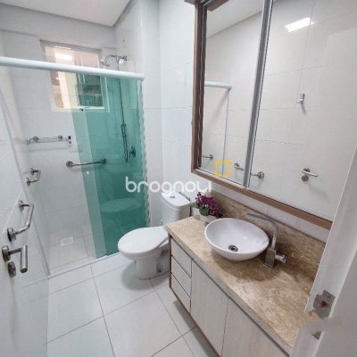 Apartamento com 115m², 3 quartos (sendo 3 suítes), 2 garagens, no bairro Ingleses em Florianópolis