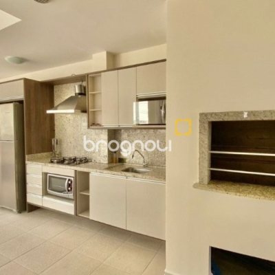 Apartamento com 115m², 3 quartos (sendo 3 suítes), 2 garagens, no bairro Ingleses em Florianópolis