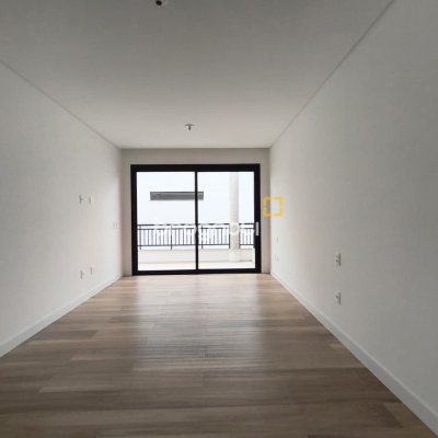 Casa de Condomínio com 230m², 3 quartos (sendo 3 suítes), 2 garagens, no bairro Santo Antônio de Lisboa em Florianópolis