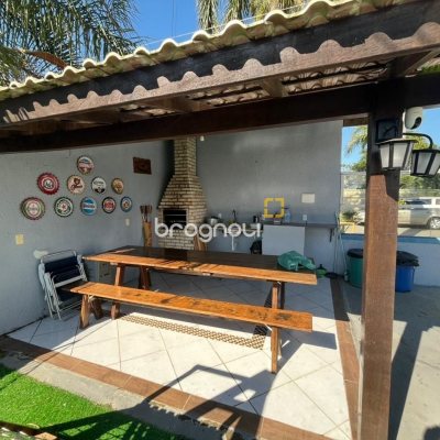 Hotel com 320m², 6 quartos (sendo 6 suítes), 6 garagens, no bairro Rio Vermelho em Florianópolis