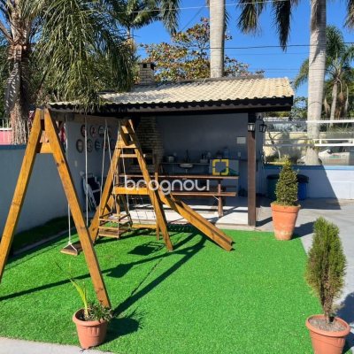 Hotel com 320m², 6 quartos (sendo 6 suítes), 6 garagens, no bairro Rio Vermelho em Florianópolis