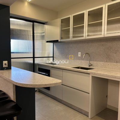 Apartamento com 74m², 2 quartos (sendo 1 suíte), 1 garagem, no bairro Saco Grande em Florianópolis