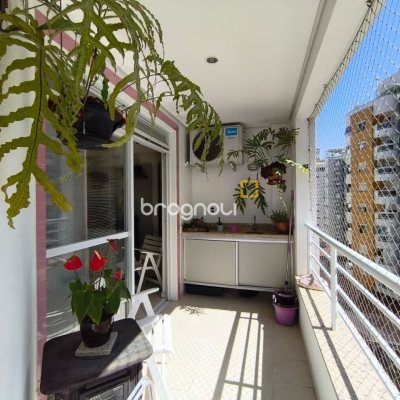 Apartamento com 71m², 2 quartos (sendo 1 suíte), 1 garagem, no bairro Itacorubi em Florianópolis