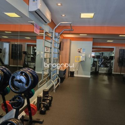 Apartamento com 71m², 2 quartos (sendo 1 suíte), 1 garagem, no bairro Itacorubi em Florianópolis
