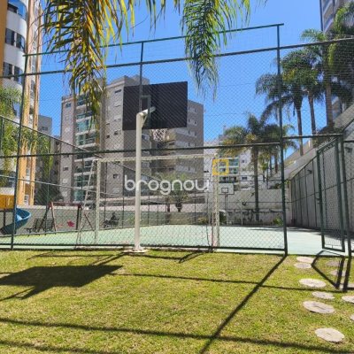 Apartamento com 71m², 2 quartos (sendo 1 suíte), 1 garagem, no bairro Itacorubi em Florianópolis