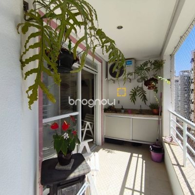 Apartamento com 71m², 2 quartos (sendo 1 suíte), 1 garagem, no bairro Itacorubi em Florianópolis