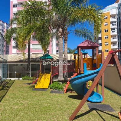Apartamento com 71m², 2 quartos (sendo 1 suíte), 1 garagem, no bairro Itacorubi em Florianópolis