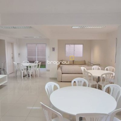 Apartamento com 55m², 2 quartos, 1 garagem, no bairro Serraria em São José