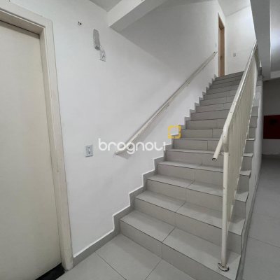 Apartamento com 55m², 2 quartos, 1 garagem, no bairro Serraria em São José