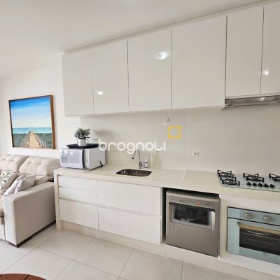 Apartamento com 83m², 2 quartos (sendo 2 suítes), 1 garagem, no bairro Palmas em Governador Celso Ramos