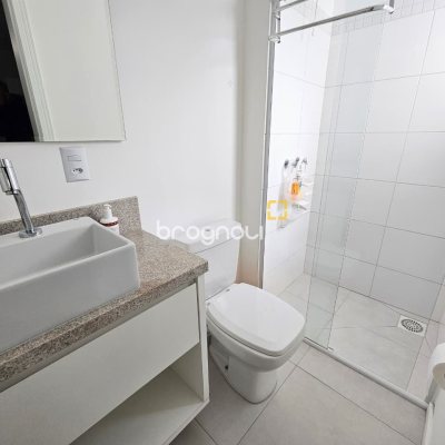 Apartamento com 83m², 2 quartos (sendo 2 suítes), 1 garagem, no bairro Palmas em Governador Celso Ramos