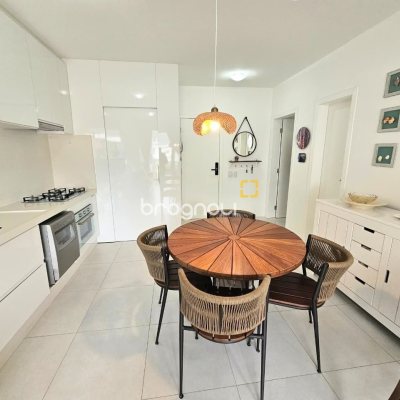 Apartamento com 83m², 2 quartos (sendo 2 suítes), 1 garagem, no bairro Palmas em Governador Celso Ramos
