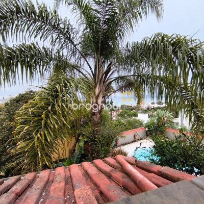 Casa com 380m², 6 quartos (sendo 2 suítes), 6 garagens, no bairro João Paulo em Florianópolis