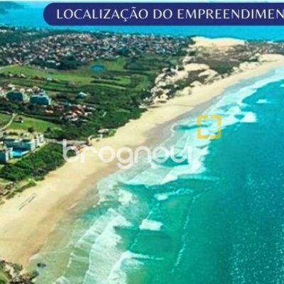 Casa com 113m², 3 quartos (sendo 1 suíte), 2 garagens, no bairro Santinho em Florianópolis