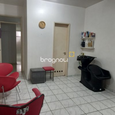 Sala com 27m², no bairro Centro em Florianópolis