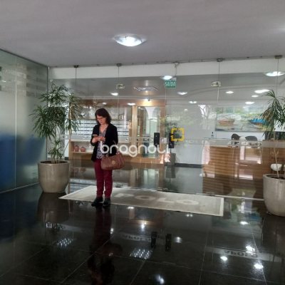 Sala com 27m², no bairro Centro em Florianópolis