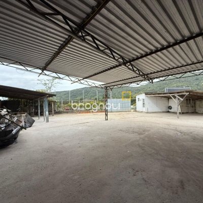Terreno com 1766m², no bairro Santo Antônio de Lisboa em Florianópolis