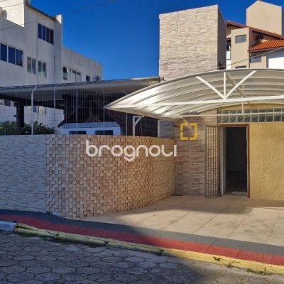 Casa com 110m², 4 quartos, 1 garagem, no bairro Canasvieiras em Florianópolis