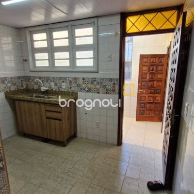 Casa com 110m², 4 quartos, 1 garagem, no bairro Canasvieiras em Florianópolis