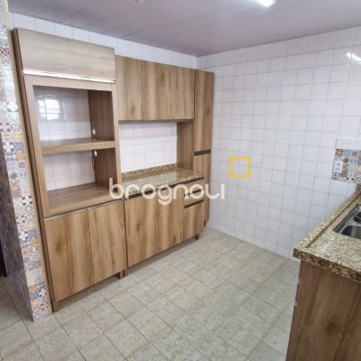 Casa com 110m², 4 quartos, 1 garagem, no bairro Canasvieiras em Florianópolis