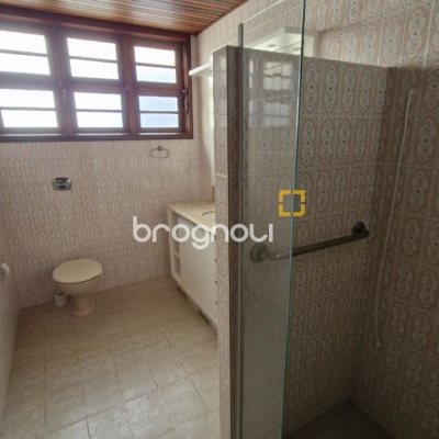 Casa com 110m², 4 quartos, 1 garagem, no bairro Canasvieiras em Florianópolis