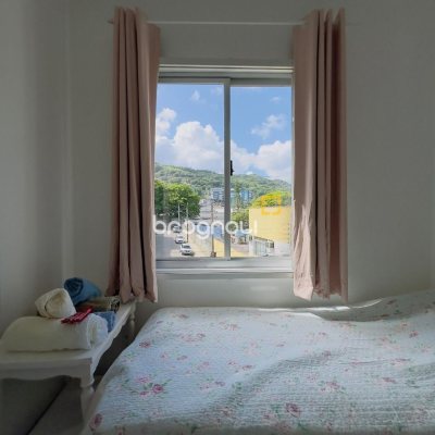 Apartamento com 46m², 2 quartos, no bairro Centro em Florianópolis