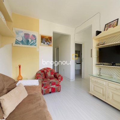 Apartamento com 46m², 2 quartos, no bairro Centro em Florianópolis