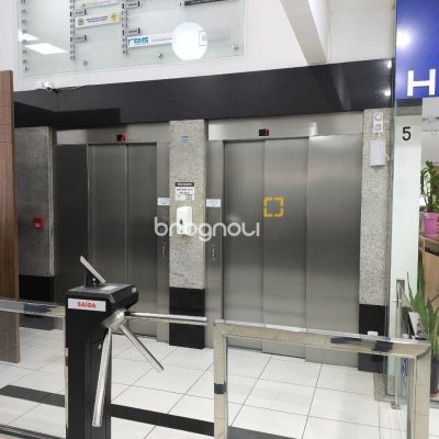 Sala com 41m², 1 garagem, no bairro Centro em Florianópolis