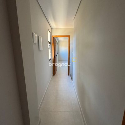 Casa com 135m², 4 quartos (sendo 1 suíte), 2 garagens, no bairro Rio Vermelho em Florianópolis