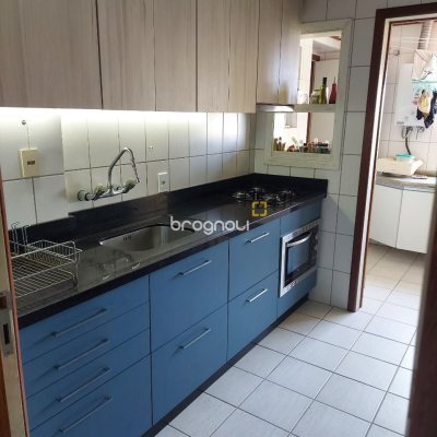Apartamento com 108m², 3 quartos (sendo 1 suíte), 1 garagem, no bairro Bom Abrigo em Florianópolis