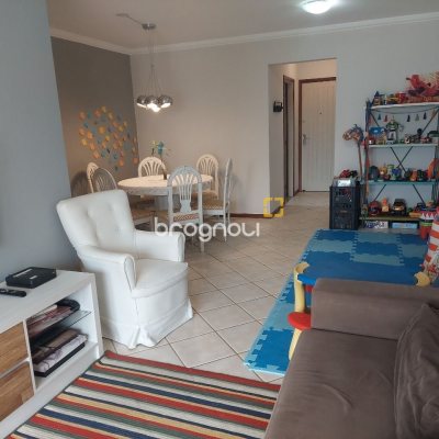 Apartamento com 108m², 3 quartos (sendo 1 suíte), 1 garagem, no bairro Bom Abrigo em Florianópolis