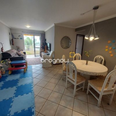 Apartamento com 108m², 3 quartos (sendo 1 suíte), 1 garagem, no bairro Bom Abrigo em Florianópolis
