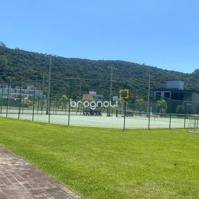 Casa de Condomínio com 360m², 4 quartos (sendo 4 suítes), 4 garagens, no bairro Ingleses em Florianópolis