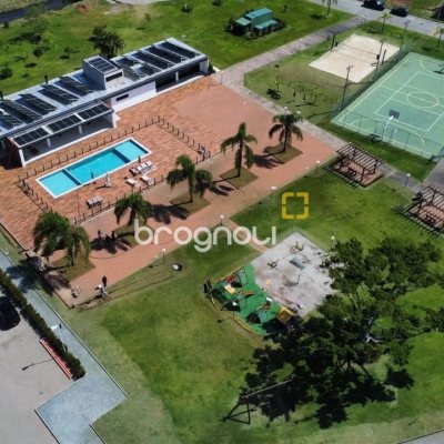 Casa de Condomínio com 360m², 4 quartos (sendo 4 suítes), 4 garagens, no bairro Ingleses em Florianópolis