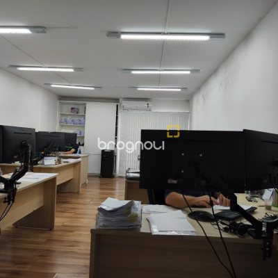 Sala com 113m², 1 garagem, no bairro Centro em Florianópolis