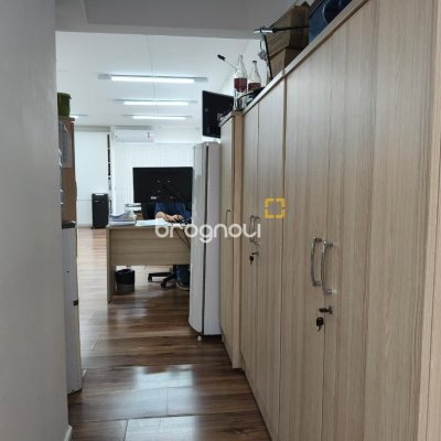 Sala com 113m², 1 garagem, no bairro Centro em Florianópolis