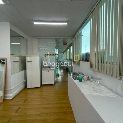 Sala com 113m², 1 garagem, no bairro Centro em Florianópolis