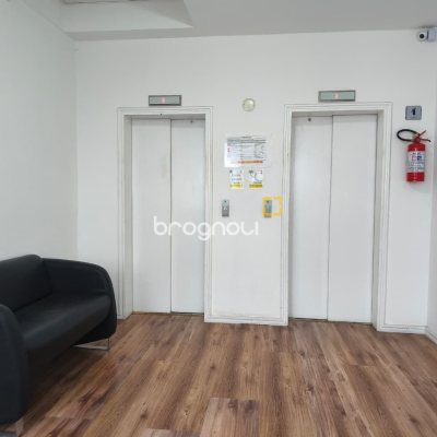 Sala com 113m², 1 garagem, no bairro Centro em Florianópolis