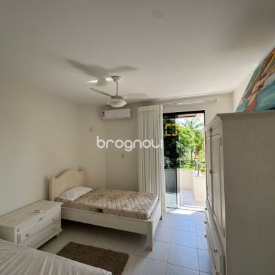 Casa de Condomínio com 192m², 4 quartos (sendo 1 suíte), 2 garagens, no bairro Cachoeira do Bom Jesus em Florianópolis