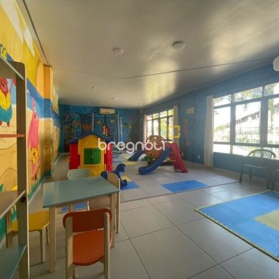 Casa de Condomínio com 192m², 4 quartos (sendo 1 suíte), 2 garagens, no bairro Cachoeira do Bom Jesus em Florianópolis